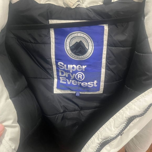 Stylish Gray Hooded Parka Coat - Picture 3 of 9